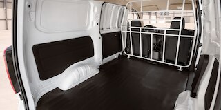 3,050 litros cúbicos de espacio de carga en tu furgoneta Chevrolet Tornado Van 2025